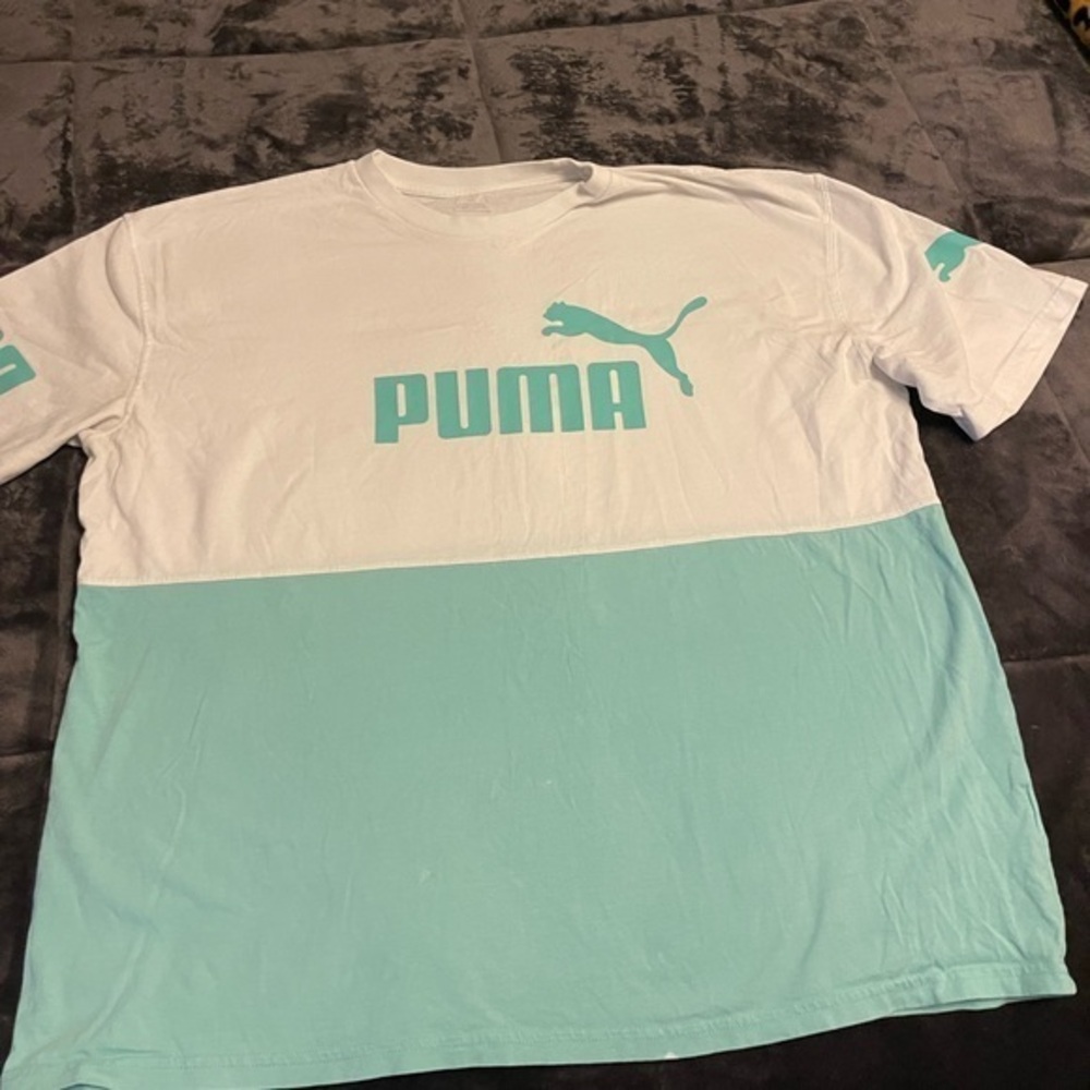 Puma White and Teal T-Shirt Size XL